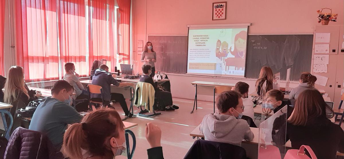 Održana predavanja o prevenciji elektroničkog nasilja u OŠ Petra Preradovića - PŠ Kožino i OŠ Bartula Kašića