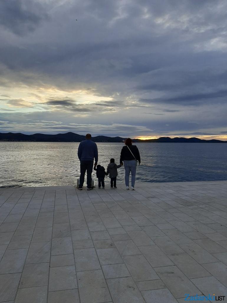 CZSS Zadar, uz suradnju CZSS Benkovac i CZSS Biograd na Moru, predložio je i provodi niz aktivnosti za unaprjeđenje i promociju udomiteljstva na području Zadarske županije