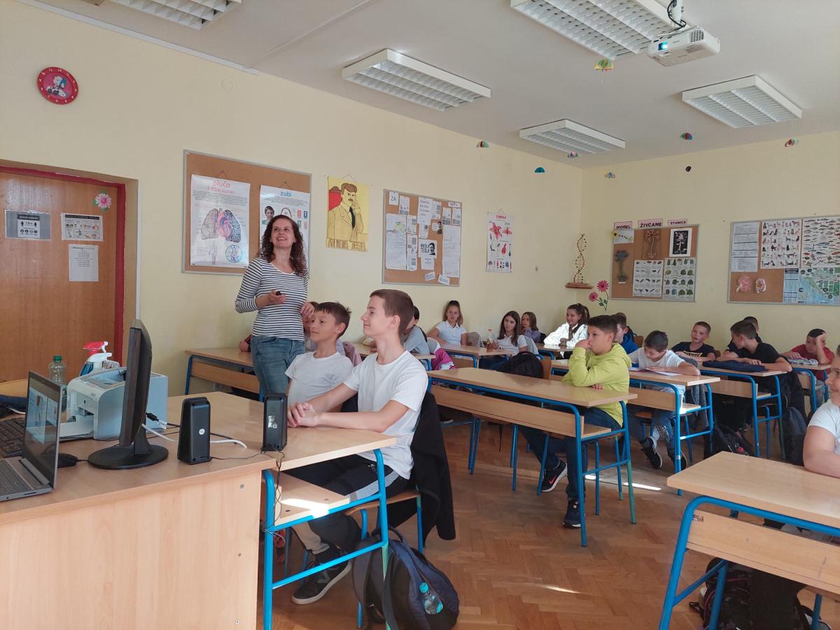 Edukacija "Biti volonter" za osnovnoškolce u Gračacu