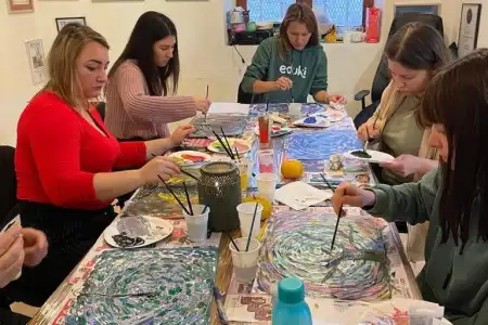 Održana radionica art terapije za Ukrajince