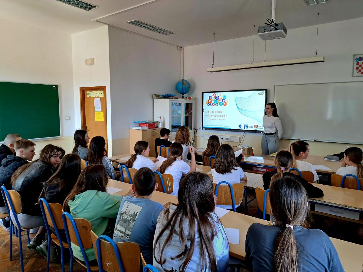 Održana predavanja na temu sigurnosti na internetu u Salima i Arbanasima