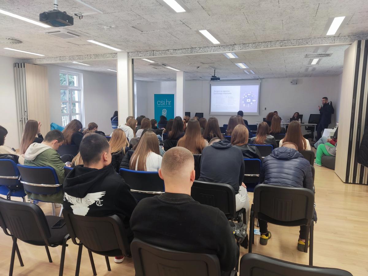 Sudjelovali smo na predavanju Centra za sigurniji internet o sigurnosti na internetu