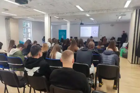 Sudjelovali smo na predavanju Centra za sigurniji internet o sigurnosti na internetu