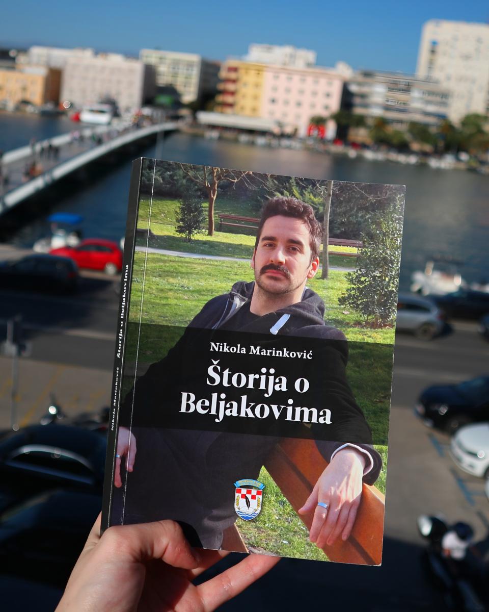 Volonter za snimanje audioverzije romana