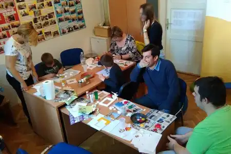 Održana kreativna radionica u Udruzi za autizam Zadar