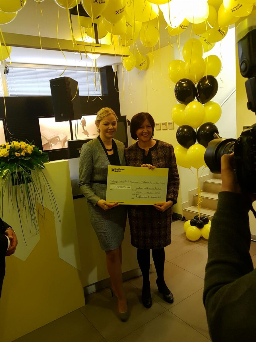 Raiffeisen banka donirala sredstva Udruzi socijalnih radnika-Volonterskom centru Zadar