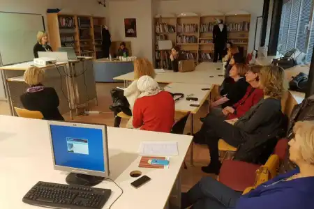 Održan okrugli stol „Udomiteljstvo kao oblik skrbi za starije i nemoćne“