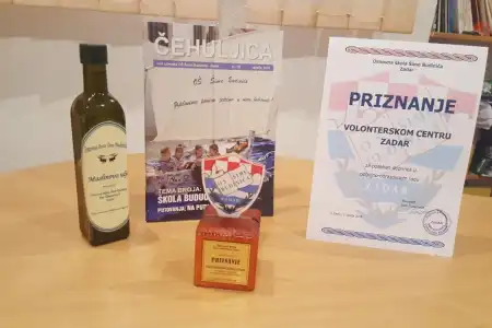 OŠ Šime Budinića nagradila Volonterski centar Zadar