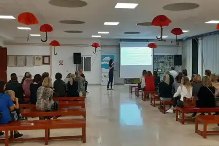 Održano predavanje za roditelje u OŠ Šimuna Kožičića Benje